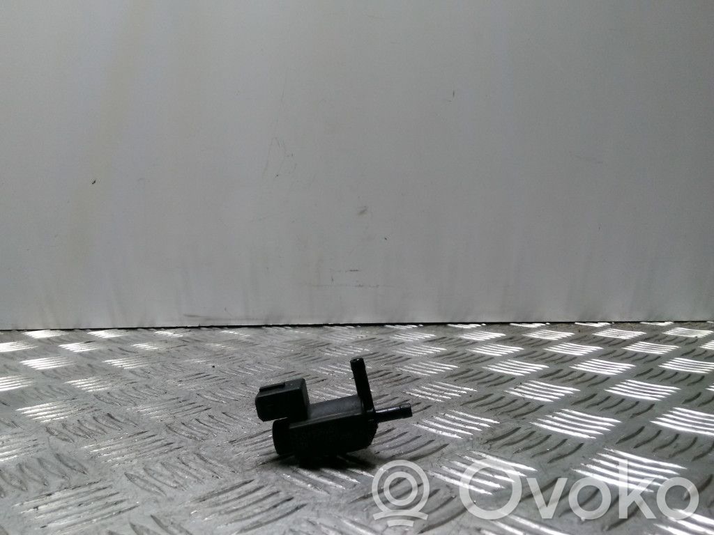 Jaguar XF Válvula de vacío 