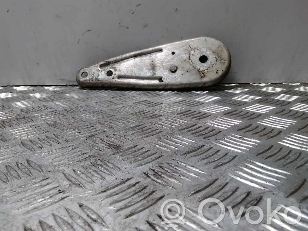 BMW 5 E60 E61 Cits aizmugures šasijas elements 