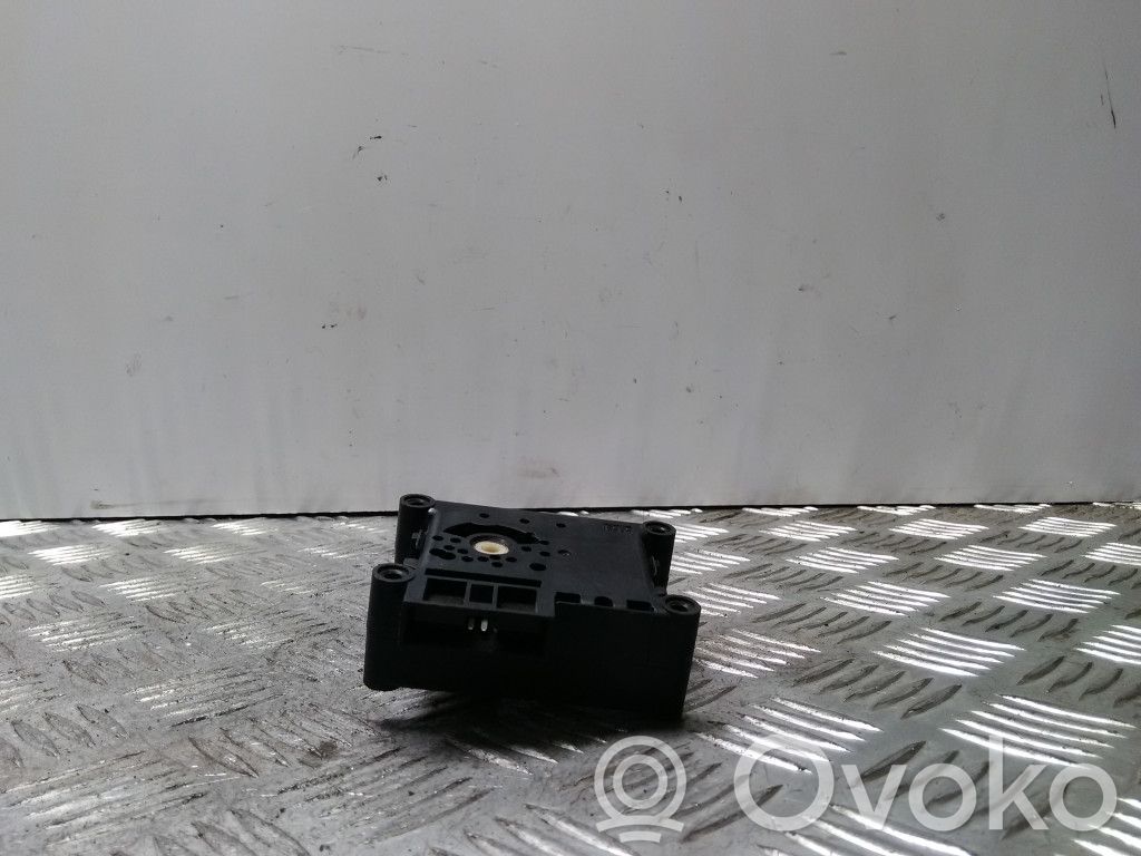 Gaisa vārsta motoriņš