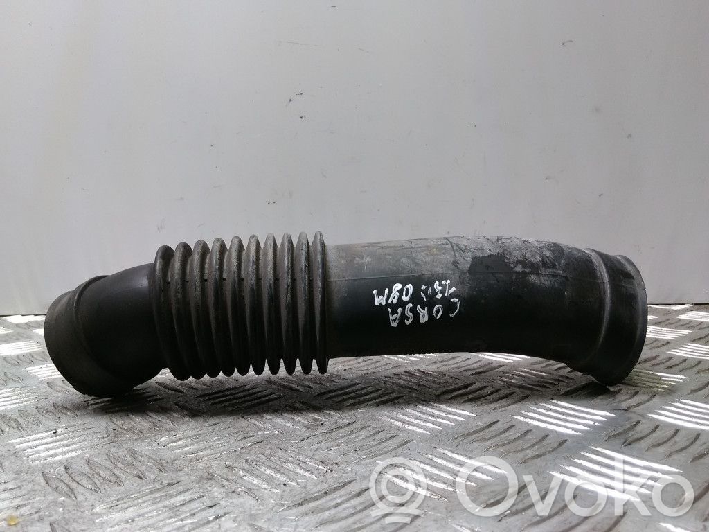 Opel Corsa D Ilmanoton kanavan osa 