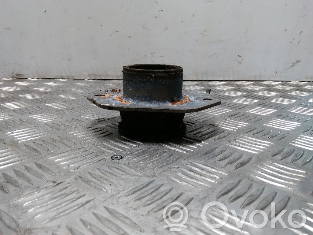 Renault Trafic II (X83) Engine mount bracket 