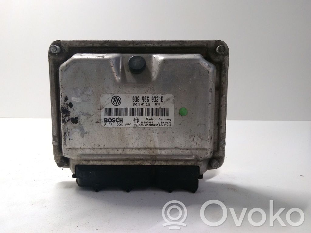 Volkswagen Golf IV Unidad de control/módulo del motor 