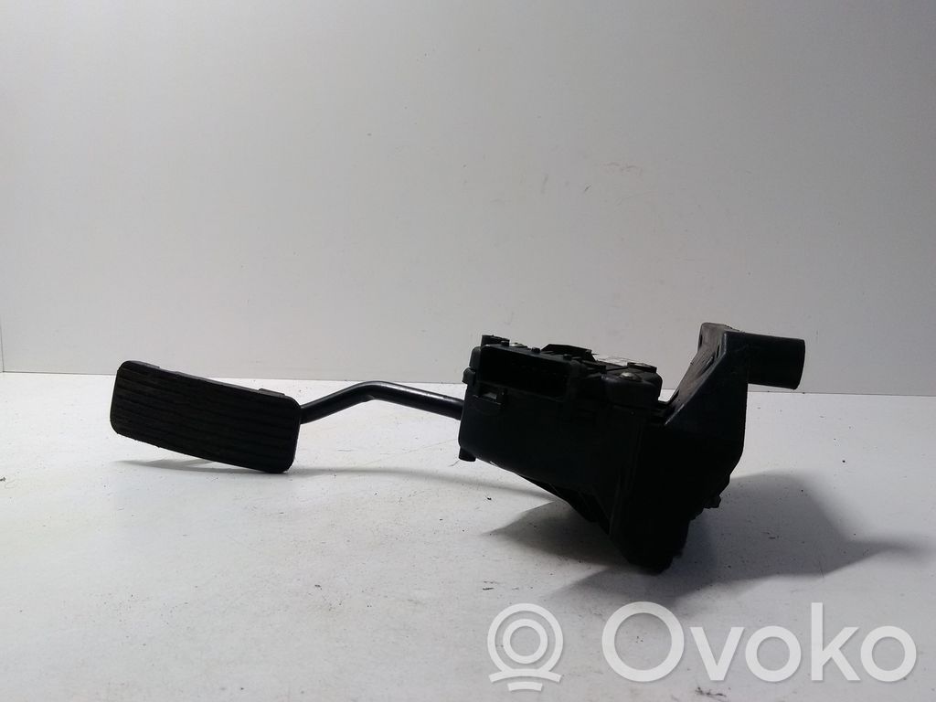 Opel Corsa C Akseleratora pedālis 