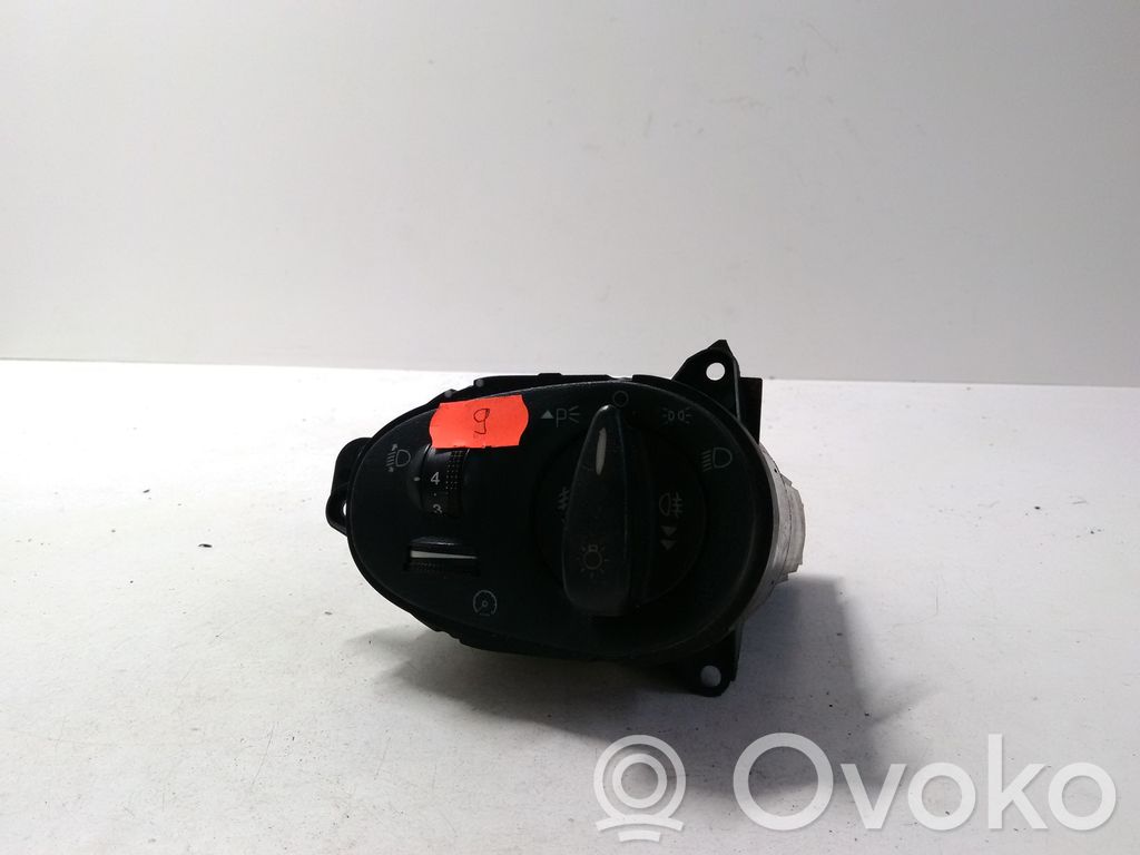 Ford Focus Light switch 