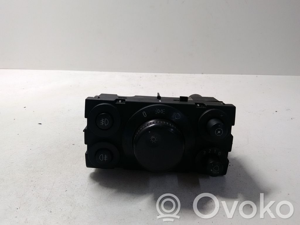 Opel Astra H Light switch 