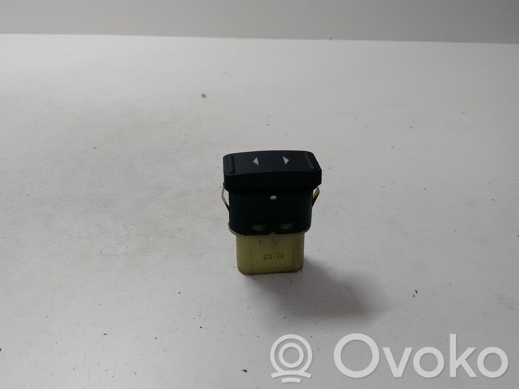 Electric window control switch   03168400,3M5T14529BB