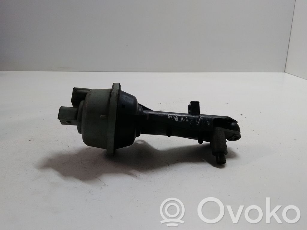 Mazda 3 I Valve vacuum 