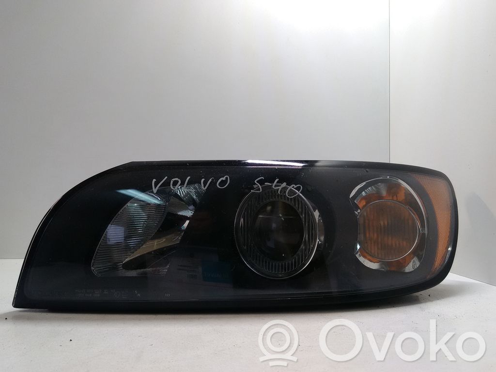 Volvo S40 Lampa przednia 