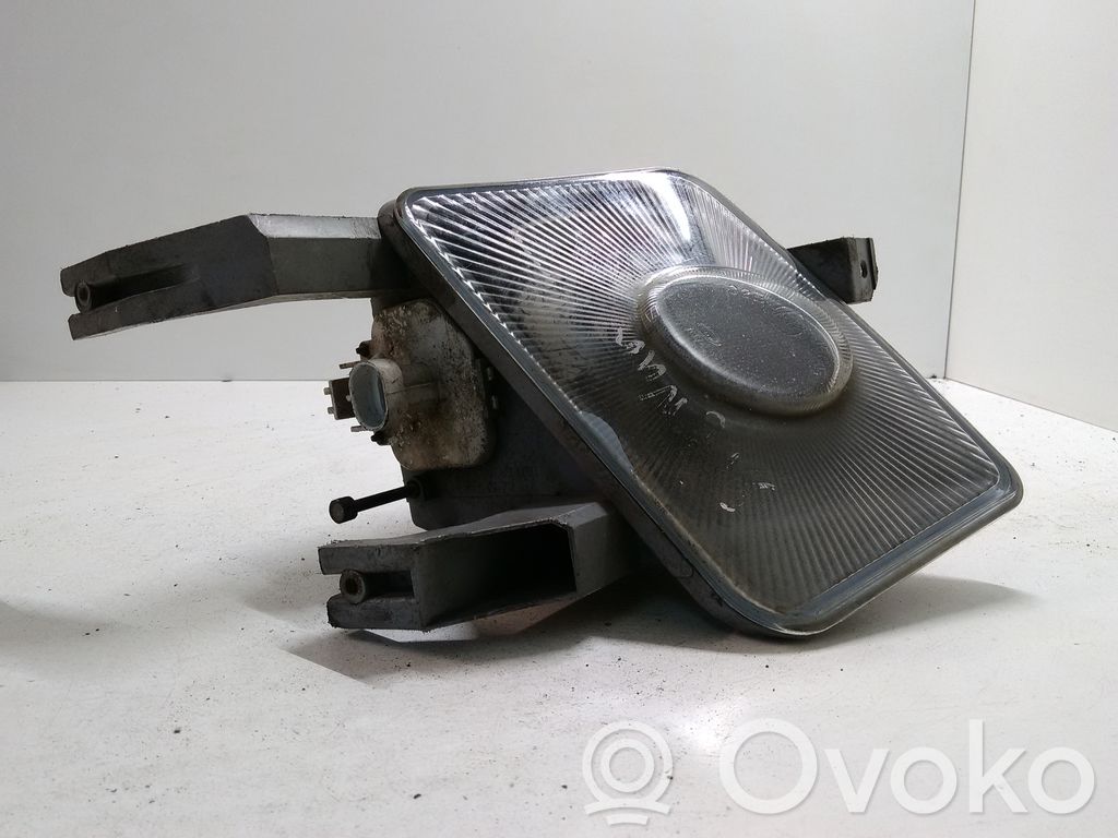 Opel Vectra B Etusumuvalo 