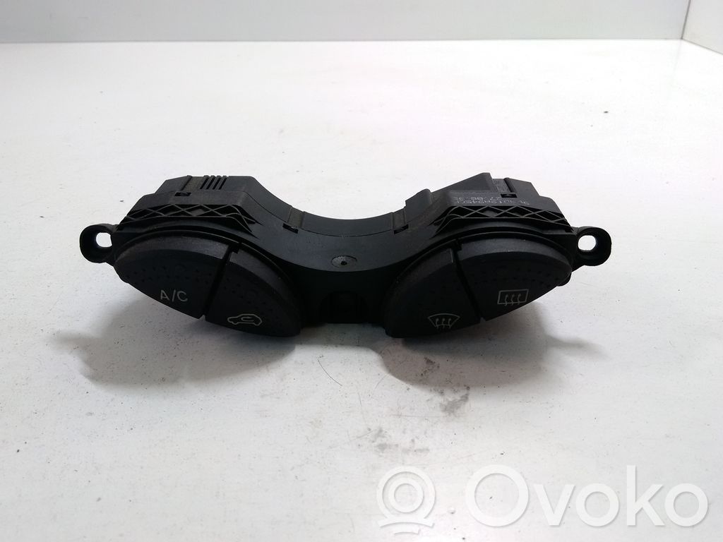 Ford Focus Windscreen/window heater switch 