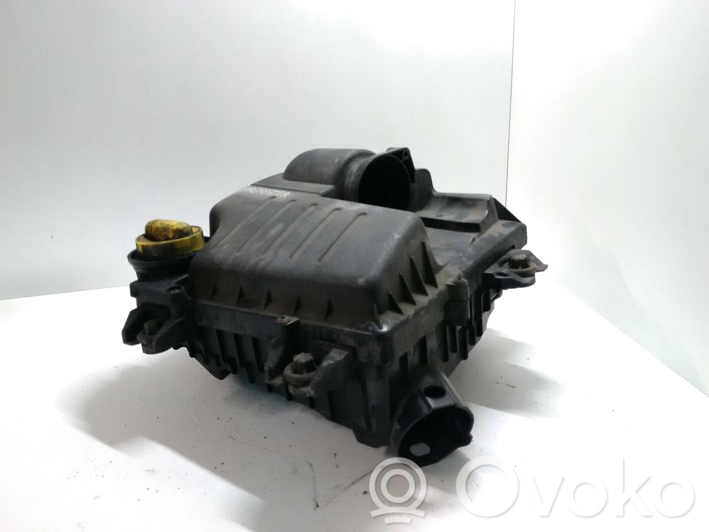 Renault Trafic II (X83) Luftfilterkasten 