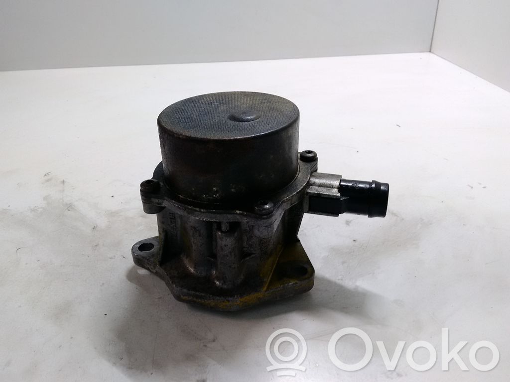 Renault Clio II Bomba de vacío 