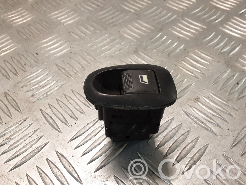Peugeot 406 Electric window control switch 