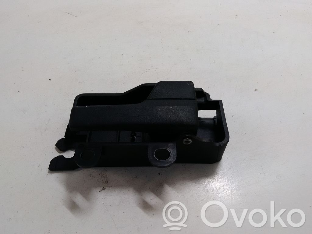 Manecilla interna puerta delantera   3M51R22600AB