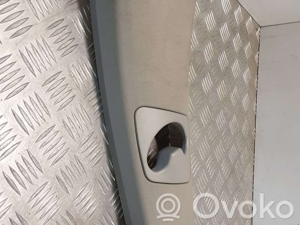 BMW X5 E70 Pilar (B) (superior) 