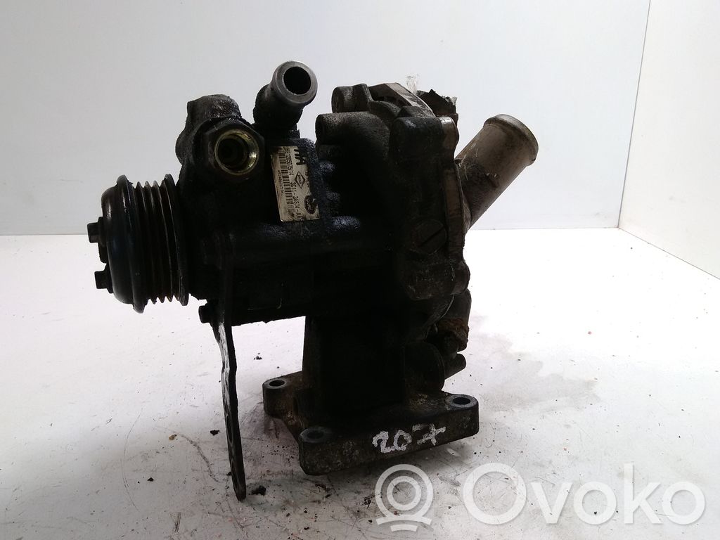 Ford Mondeo Mk III Vairo stiprintuvo siurblys 