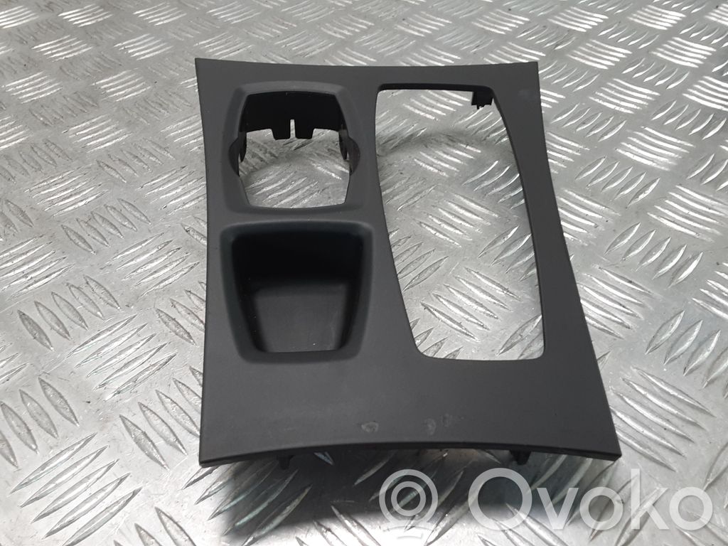BMW X5 E70 Pavarų perjungimo svirties apdaila (plastikinė) 