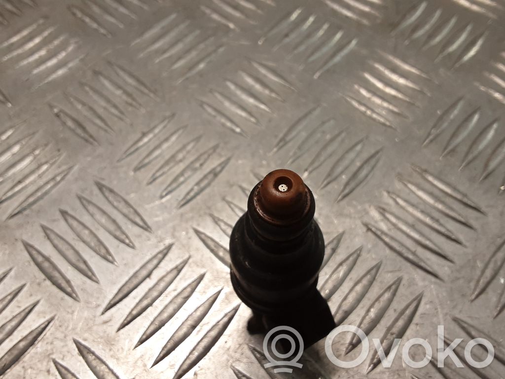 Audi A4 S4 B5 8D Inyector de combustible 