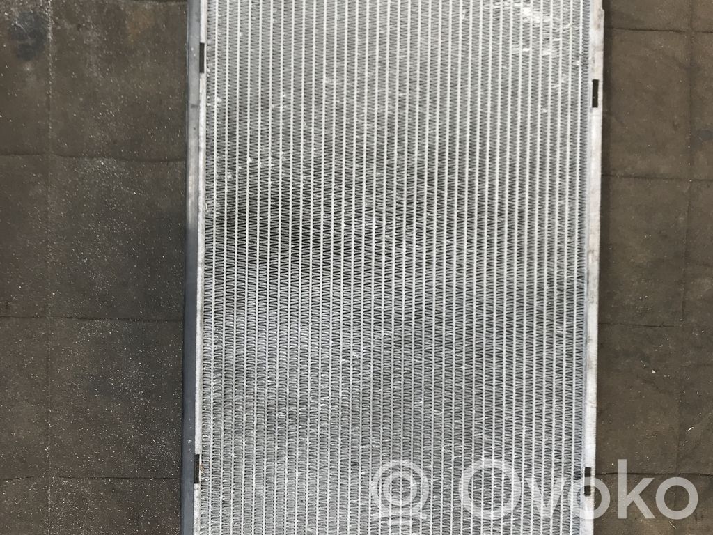 BMW 1 E81 E87 Aušinimo skysčio radiatorius 