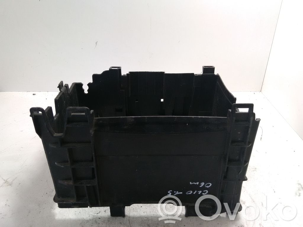 Renault Clio III Akumulatora kaste 