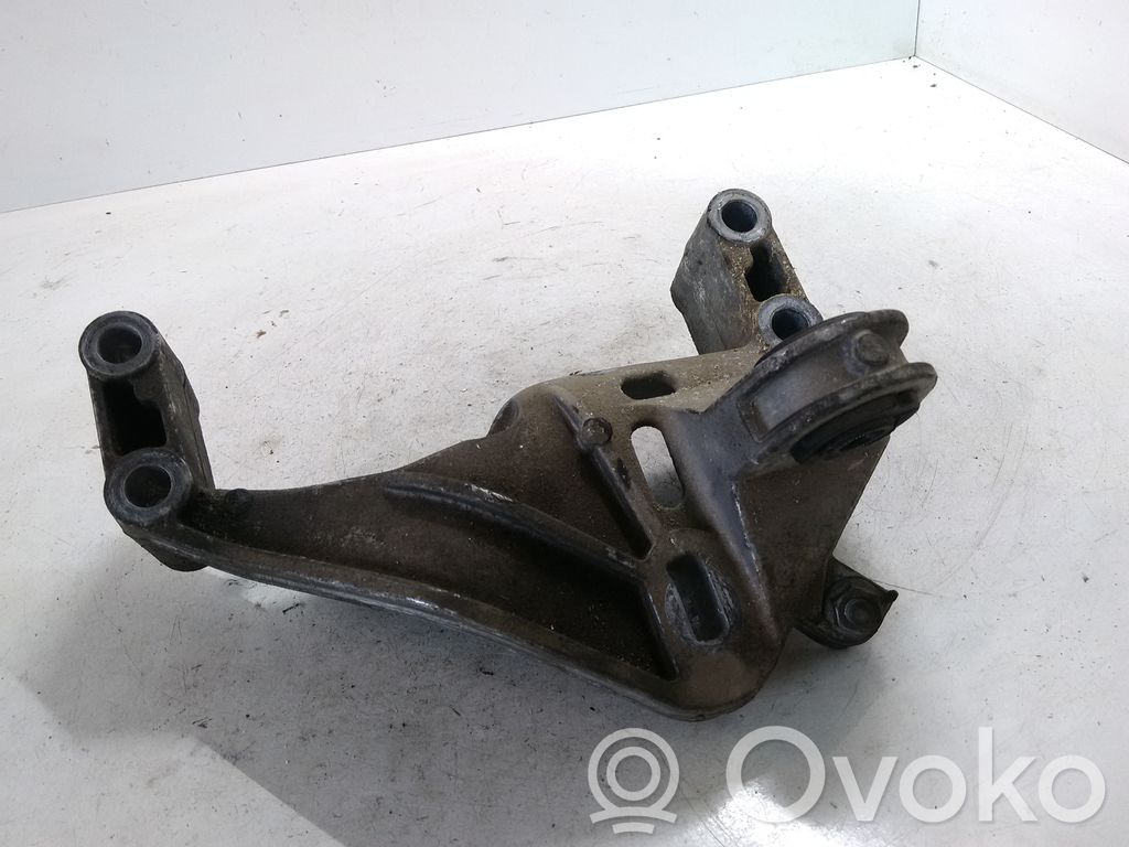 Mini One - Cooper R50 - 53 Engine mounting bracket 