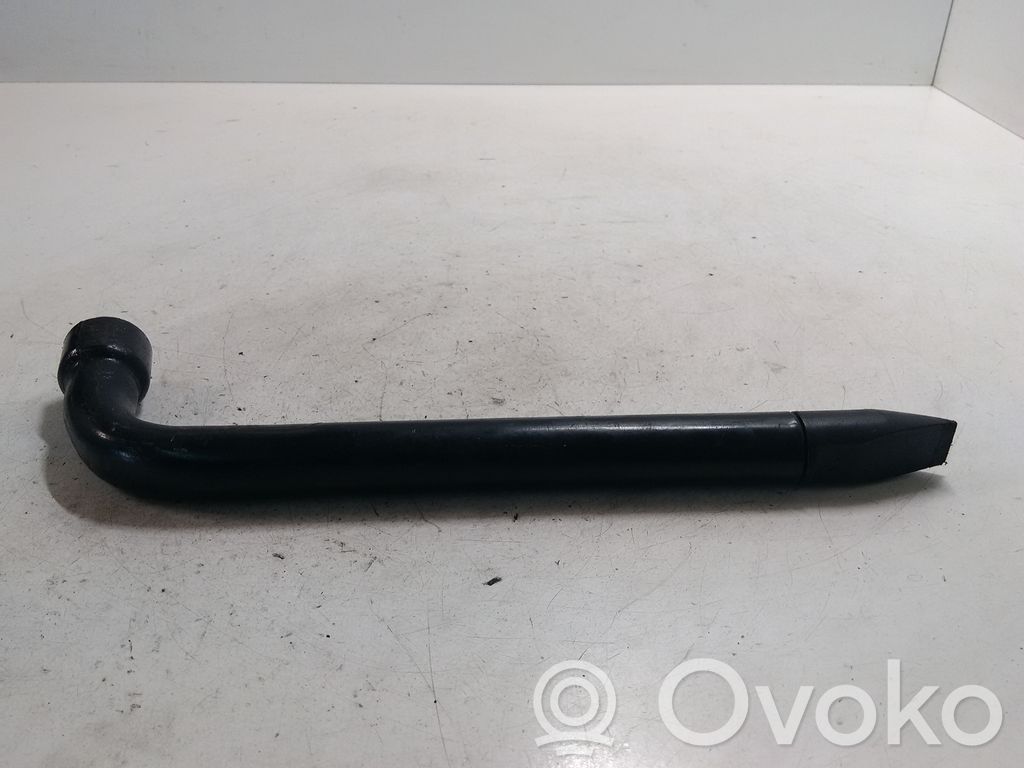 Ford Focus Raktas ratų varžtams 