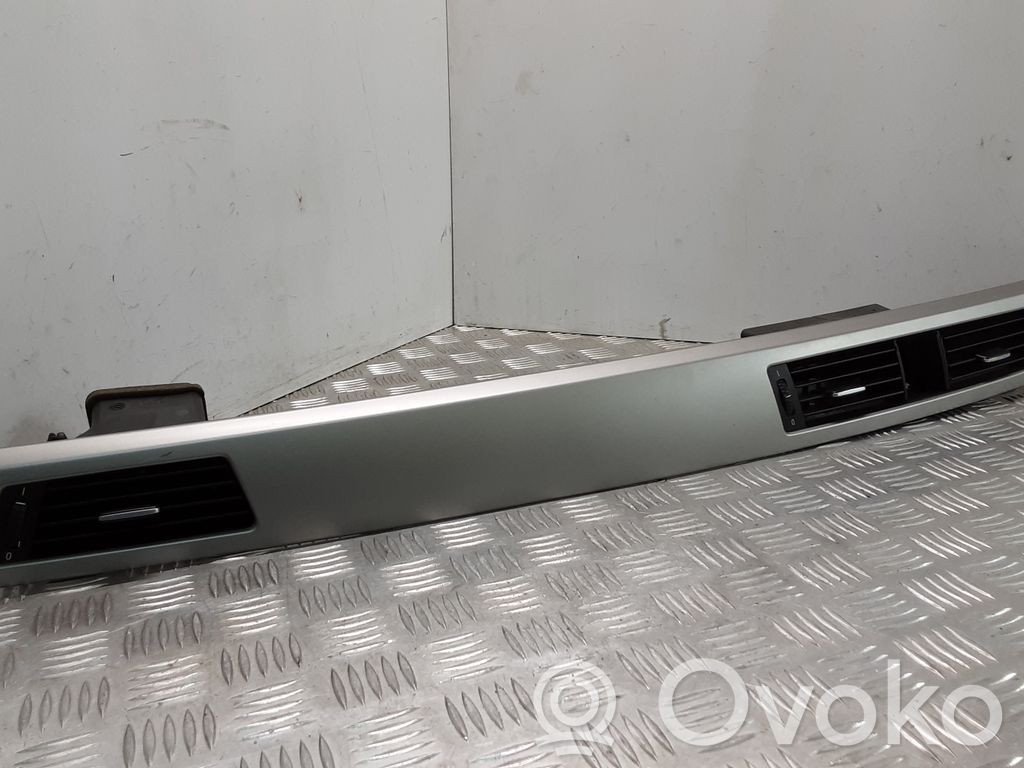 BMW 3 E90 E91 Panelės apdaila 