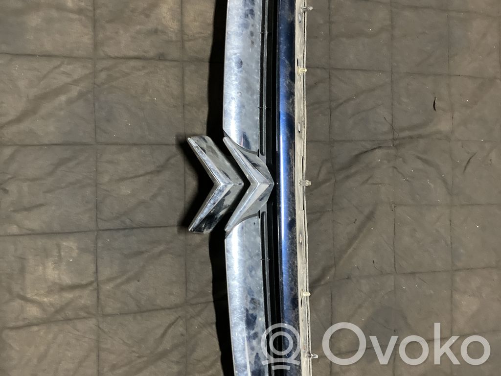 Citroen C8 Front bumper upper radiator grill 