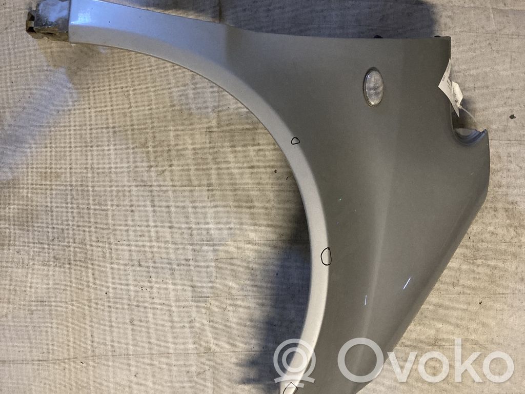 Mercedes-Benz A W168 Błotnik przedni 
