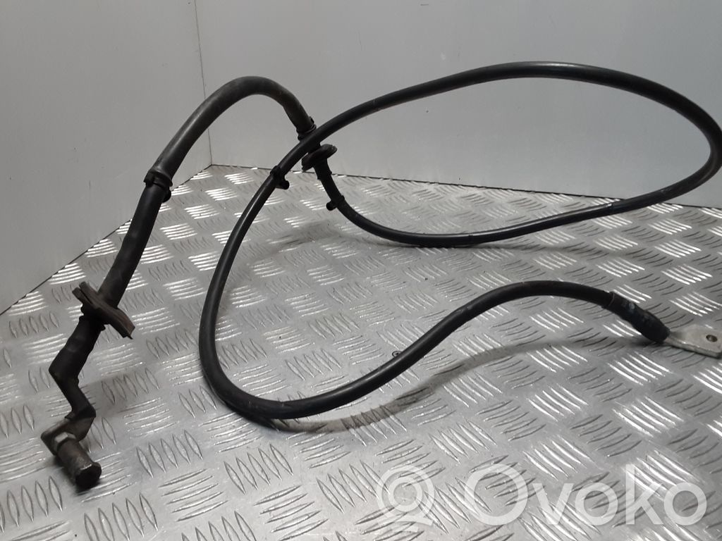 Volkswagen Touareg I Pluskaapeli (akku) 
