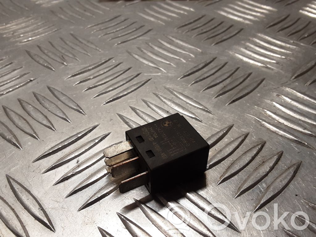 BMW 3 E90 E91 Other relay 
