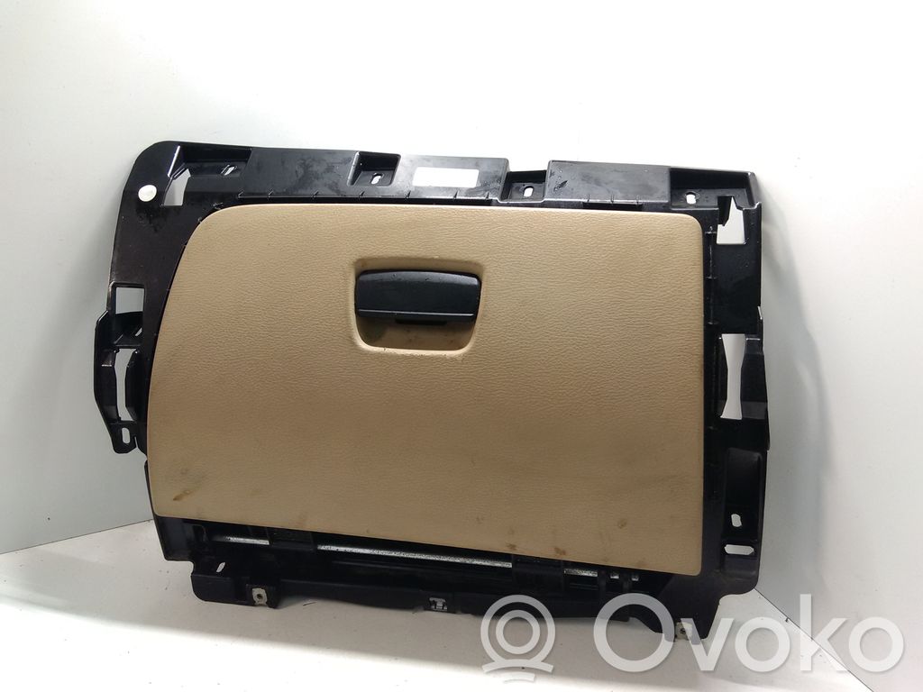 BMW X1 E84 Daiktadėžės (bordačioko) komplektas 