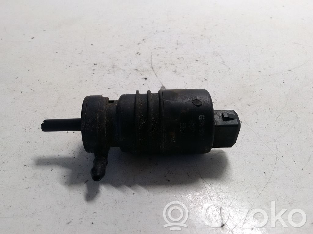 Windscreen/windshield washer pump   90585761