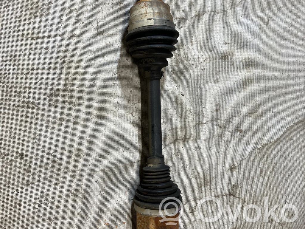 Volvo V40 Priekinis pusašis 