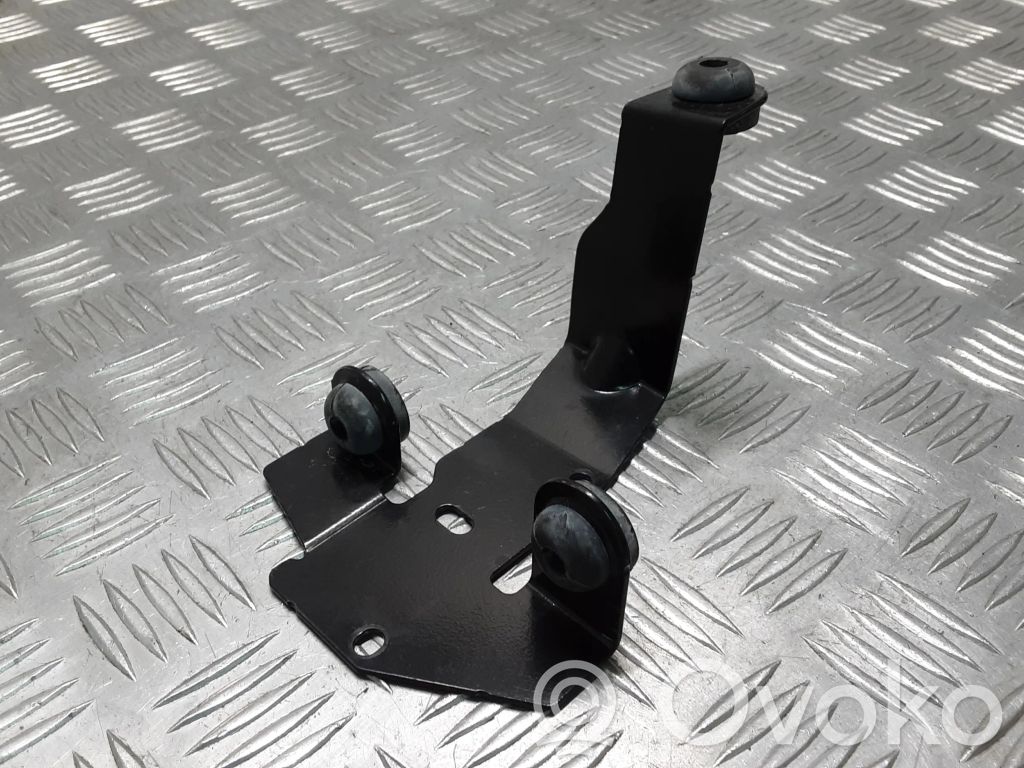 Volvo V40 Soporte para la bomba de ABS 