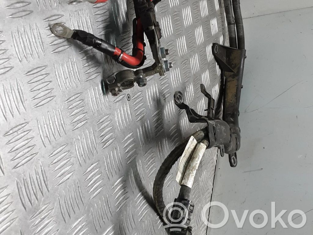 Volvo V40 Positive cable (battery) 