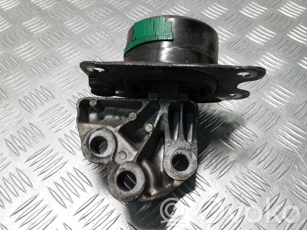 Chevrolet Captiva Gearbox mount 
