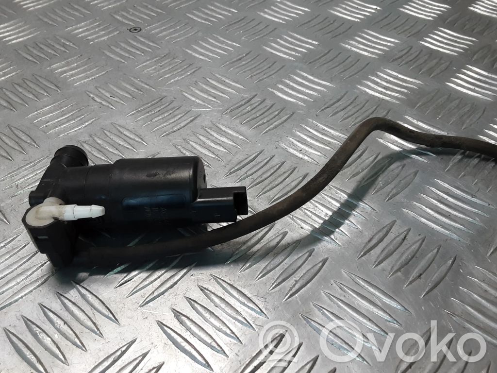 Renault Trafic II (X83) Windscreen/windshield washer pump 