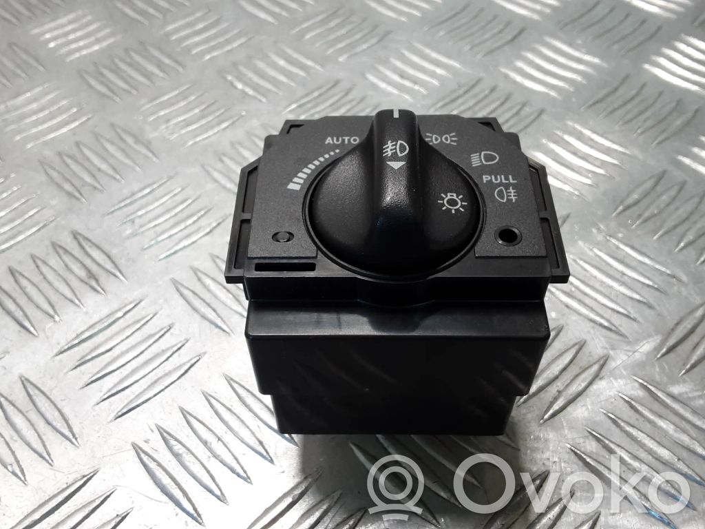 Jaguar S-Type Light switch 