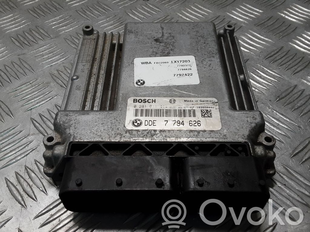 BMW X5 E53 Variklio valdymo blokas 