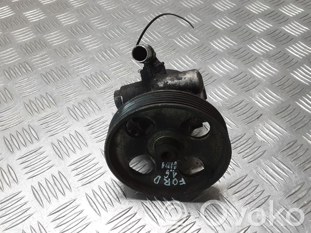 Ford Focus Power steering pump 