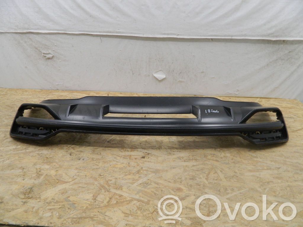 Audi Q3 F3 Moldura inferior del parachoques trasero 