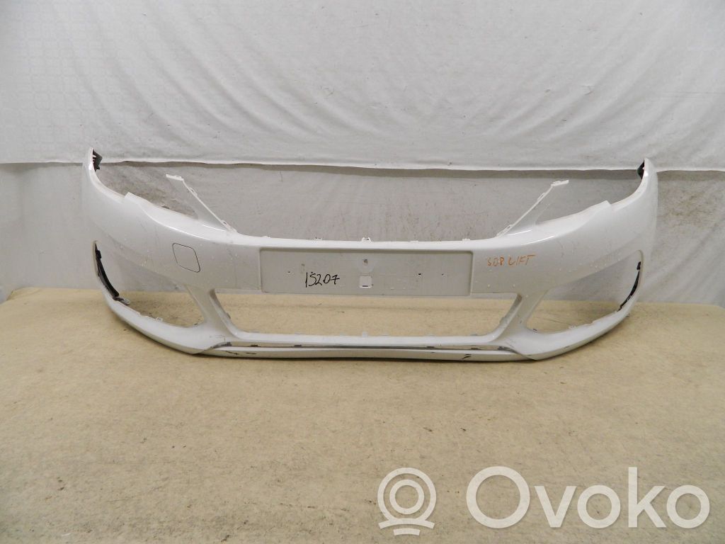 Peugeot 308 Parachoques delantero 