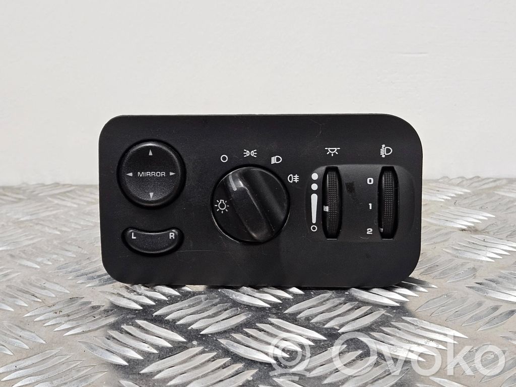 Light switch   0YC311DVAA,10541