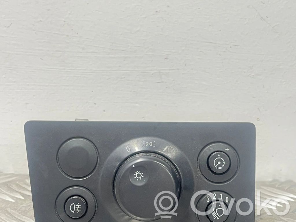 Opel Zafira B Interruptor de luz 