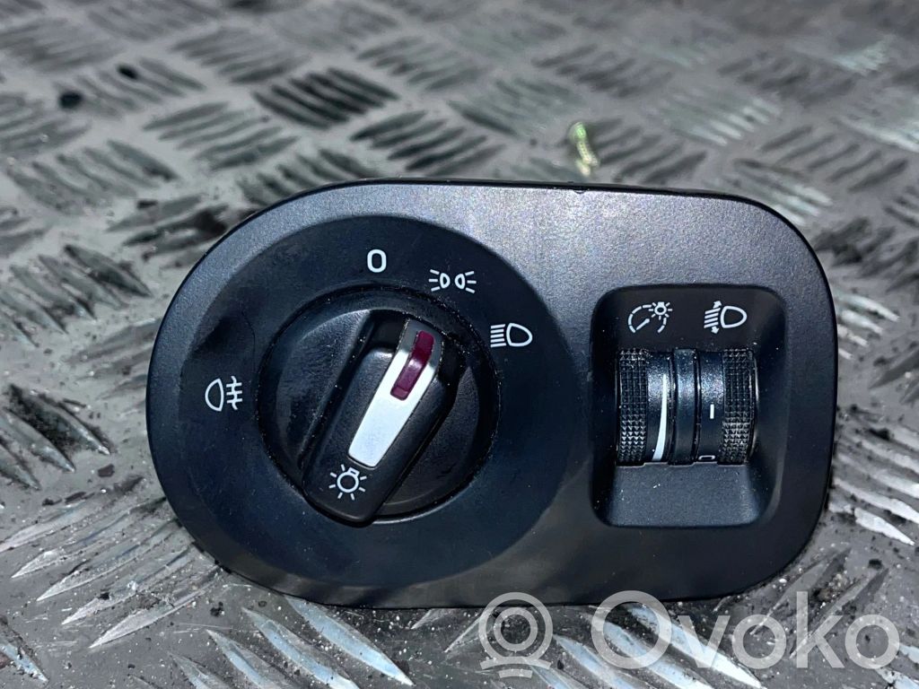 Seat Altea Interruptor de luz 