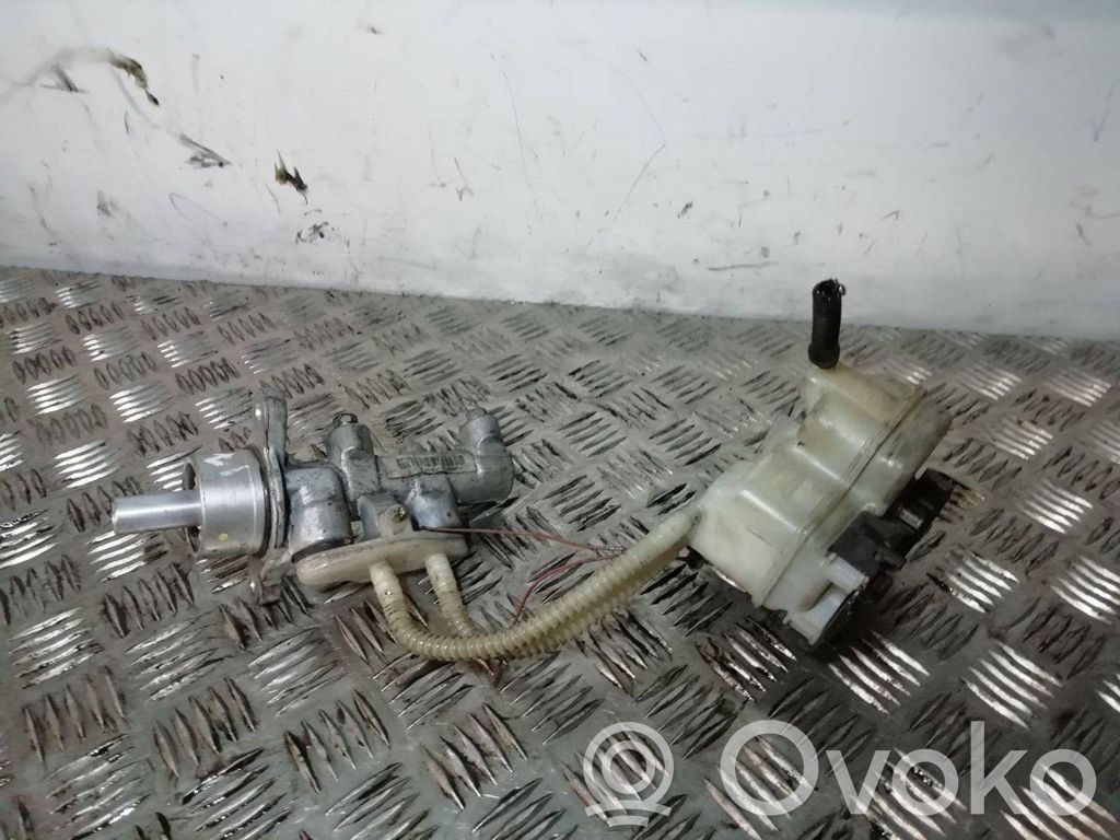 Opel Meriva A Pääjarrusylinteri 