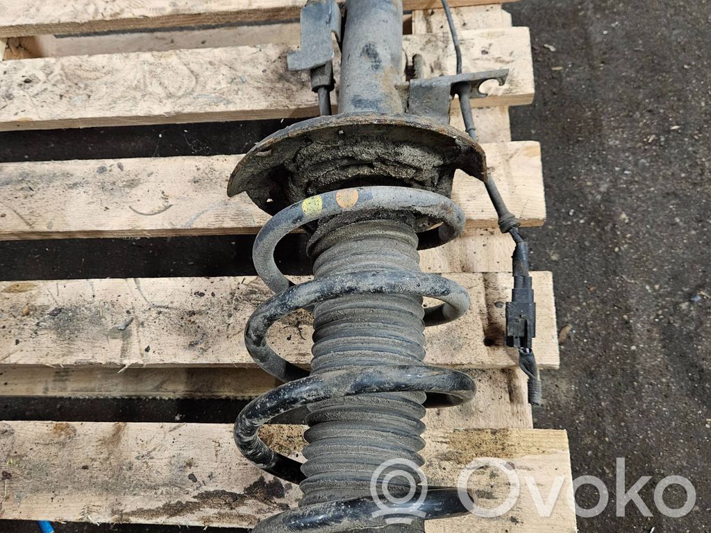 Ford C-MAX I Front shock absorber with coil spring 
