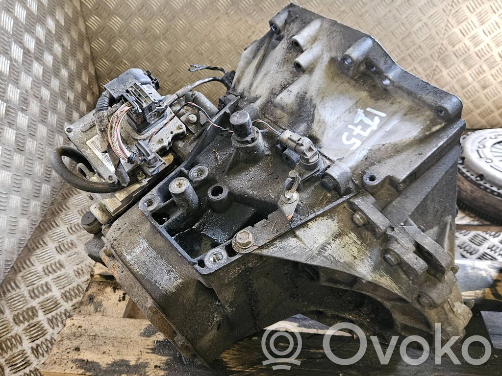 Caja de cambios automática   223202,223179,2529RL,1609402980,2452G3,249008,2531A6,2570F0,2570K1