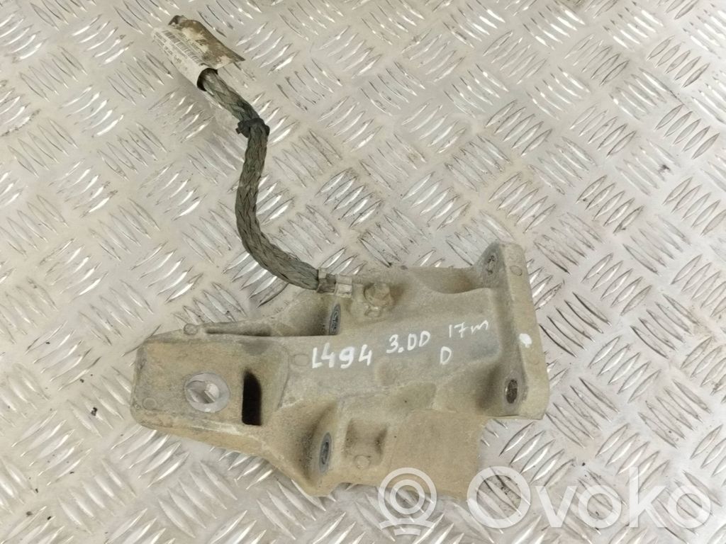 Land Rover Range Rover Sport L494 Engine mounting bracket 